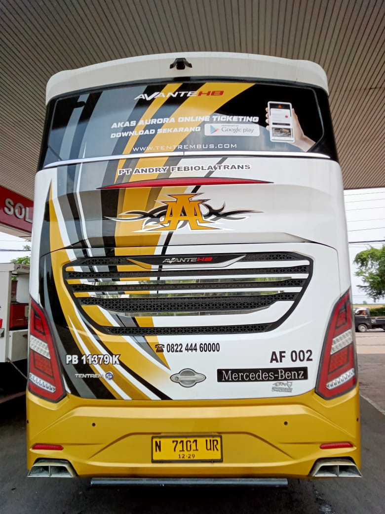 AF 002 /  ROUF-MERCEDES BENZ-OH 1626 L 4X2 M